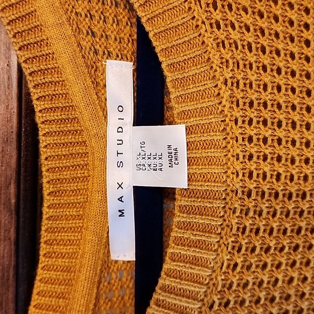 Long Sweater - Picture 3 of 4